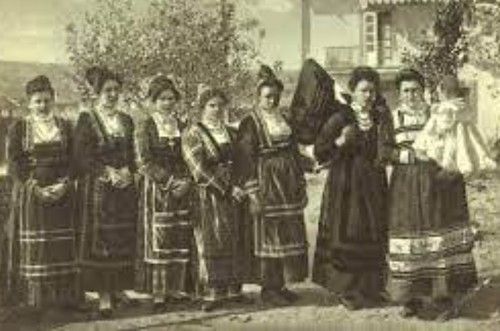 ‘Las amas de cría’ realizado por mujeres de los Valles Pasiegos en @filmotecacant