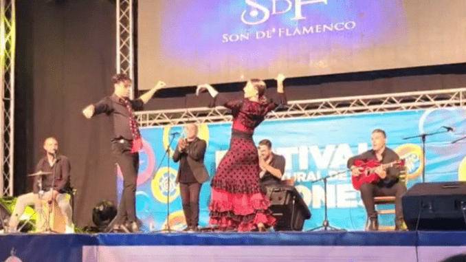 SON DE FLAMENCO triunfó en el FESTIVAL INTERCULTURAL DE LAS NACIONES @festinaciones @Sonoficial @JoseRovi83 @_SonAlejandro_ @MateoEchevarria @gemaigual @franarias86 (+video)