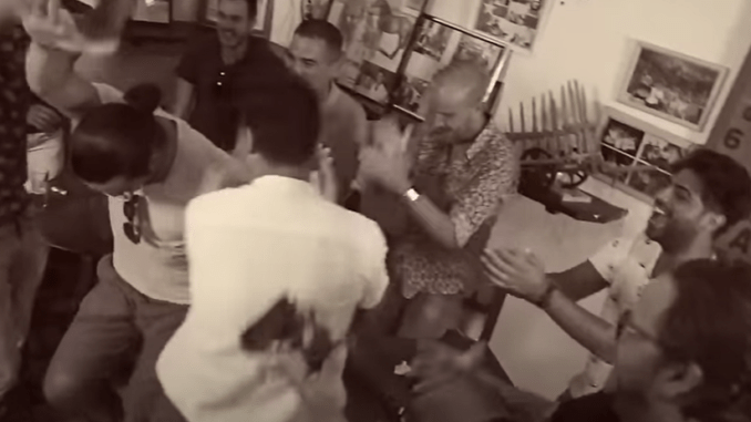 Refréscate con la Fiesta de los Primos de Juanlu Montoya