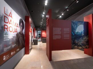 Exposición temporal sobre la Dama Roja de la cueva del Mirón en el MUPAC