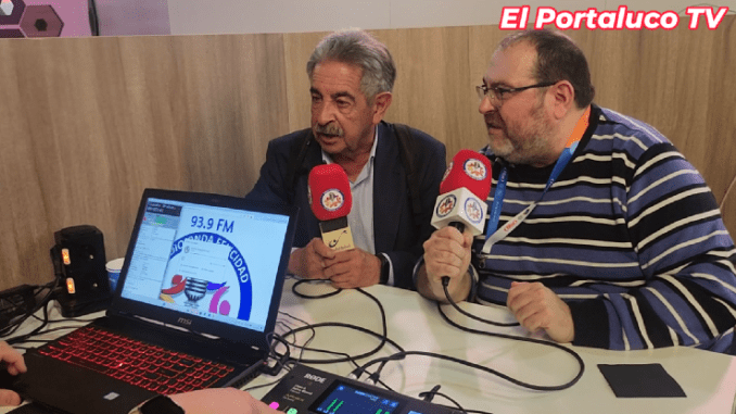 Revilla celebró en FITUR el regreso a las ondas de Radio Rabel