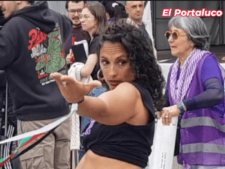 Las Percumozas en acción en la manifestación del 8 de marzo en Santander