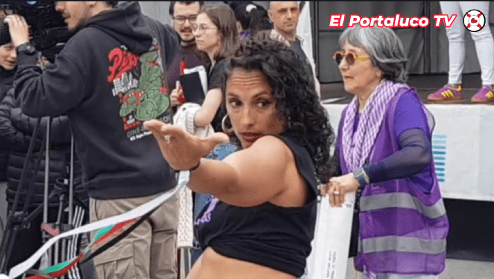 Las Percumozas en acción en la manifestación del 8 de marzo en Santander Las Percumozas en acción en la manifestación del 8 de marzo en Santander