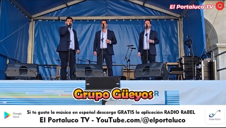 El Grupo Güeyos actuó en la Plaza Porticada de Santander