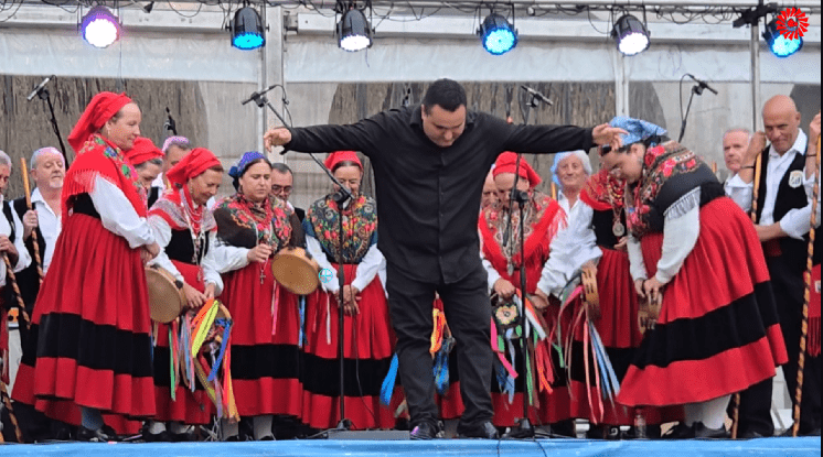 El Coro Ronada La Encina abrió brillantemente La Semanuca de Santander El Coro Ronada La Encina abrió brillantemente La Semanuca de Santander