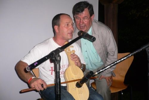 El rabel y la improvisación de coplas protagonistas de la tercera pieza audiovisual con Cadavieco El rabel y la improvisación de coplas protagonistas de la tercera pieza audiovisual con Cadavieco