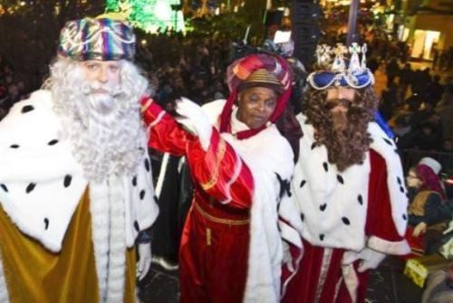 Los Reyes Magos llegarán abrigados a Cantabria ante el pronostico de nieve y frio